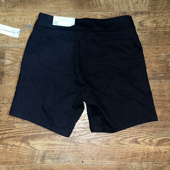 LIZ CLAIBORNE PULL ON AMBER SHORTS - Picture 3 of 7